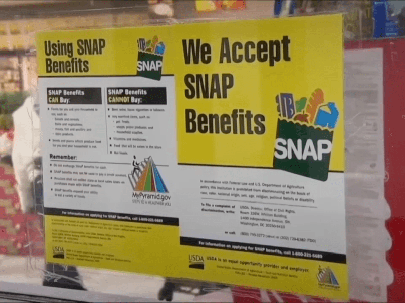 A sign for SNAP benefits.
